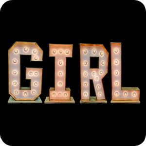 Lichtletter woord: Girl