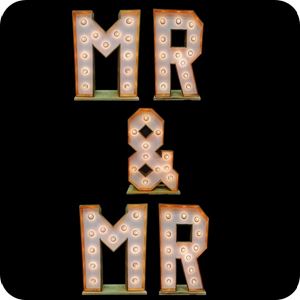 Lichtletter woord: MR & MR
