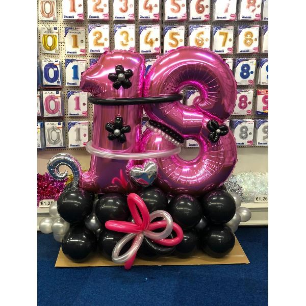formule Prediken Wrijven Ballonnen Bouquet - 18 jaar